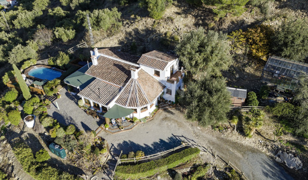 Resale - Villa - Alcaucín - Inland