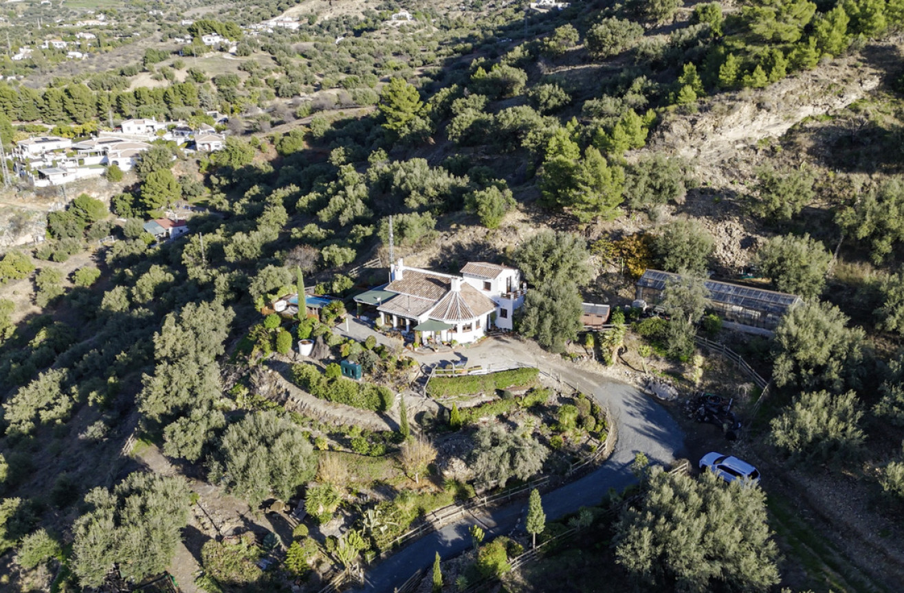 Resale - Villa - Alcaucín - Inland