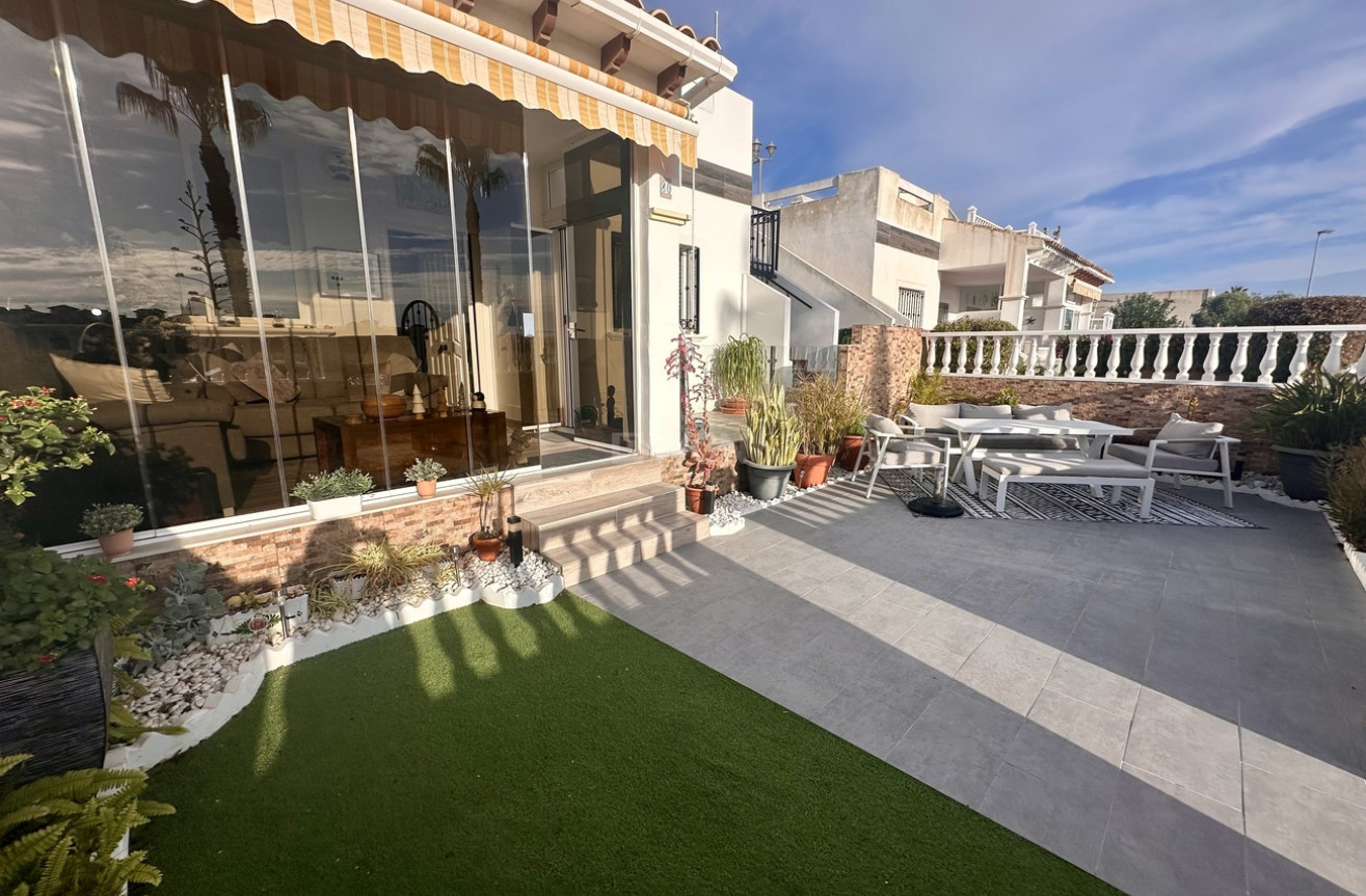 Wiederverkauf - Villa - Orihuela Costa - Ciñuelica