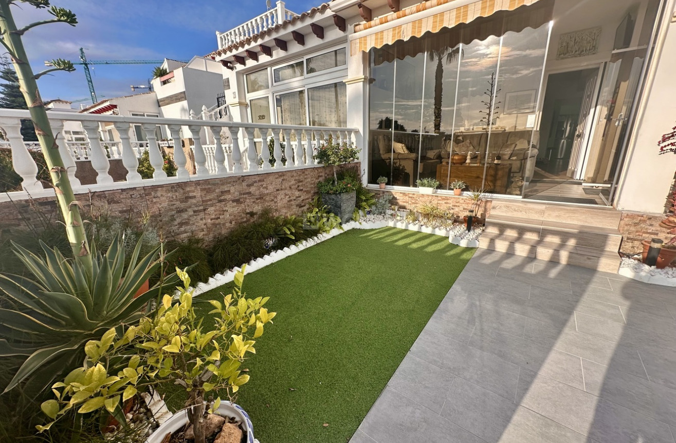 Wiederverkauf - Villa - Orihuela Costa - Ciñuelica