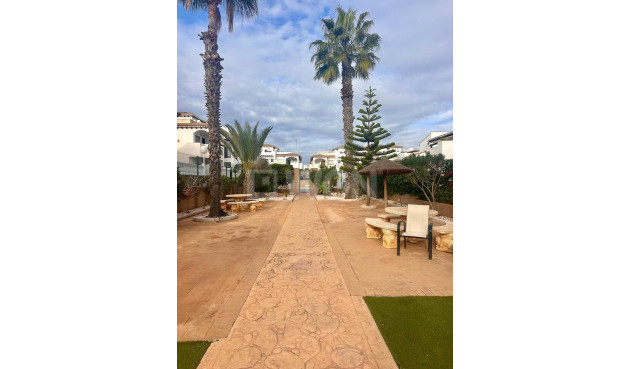 Wiederverkauf - Villa - Orihuela Costa - Ciñuelica