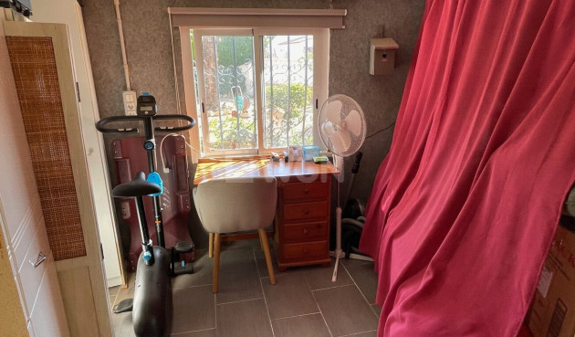 Odsprzedaż - Villa - Alfas del Pí - Costa Blanca