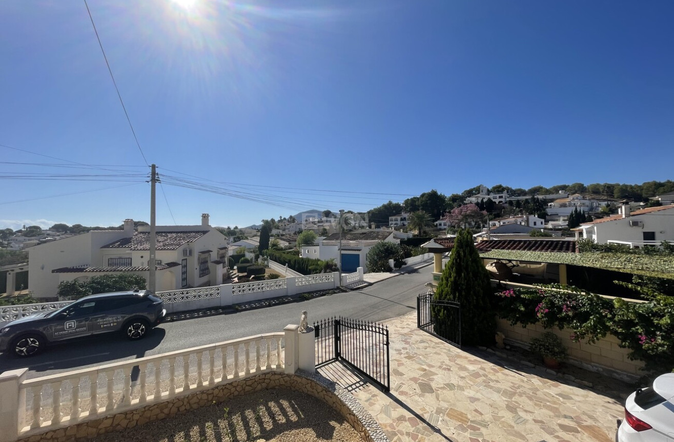 Odsprzedaż - Villa - Alfas del Pí - Costa Blanca