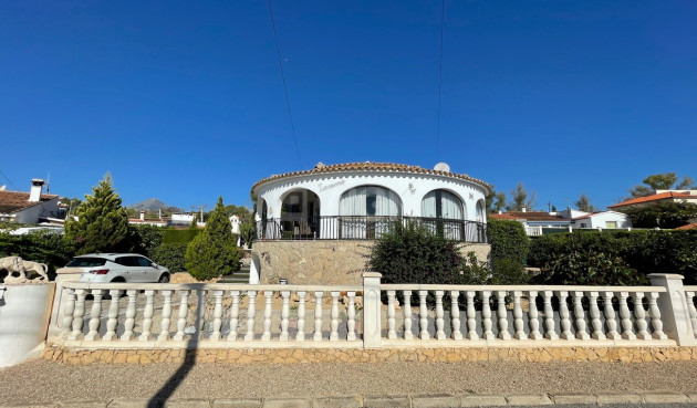 Odsprzedaż - Villa - Alfas del Pí - Costa Blanca