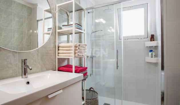 Resale - Apartment / flat - Torrevieja - Costa Blanca