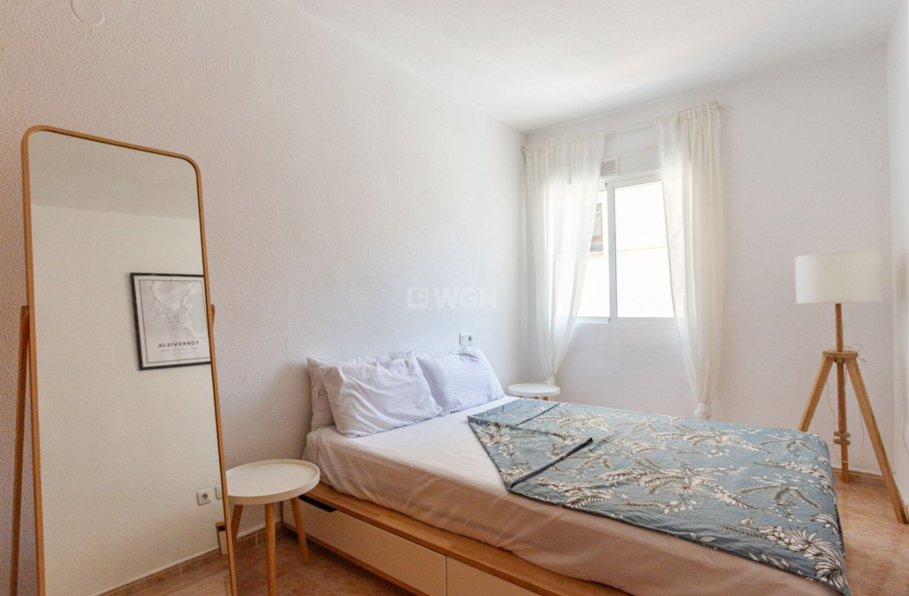 Resale - Apartment / flat - Torrevieja - Costa Blanca