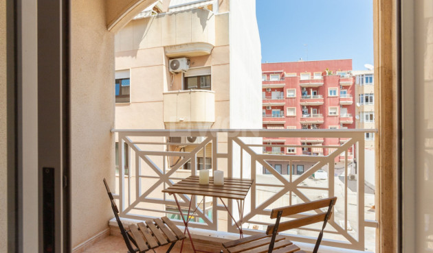 Resale - Apartment / flat - Torrevieja - Costa Blanca