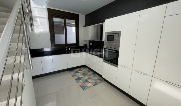 Odsprzedaż - Villa - Villamartin