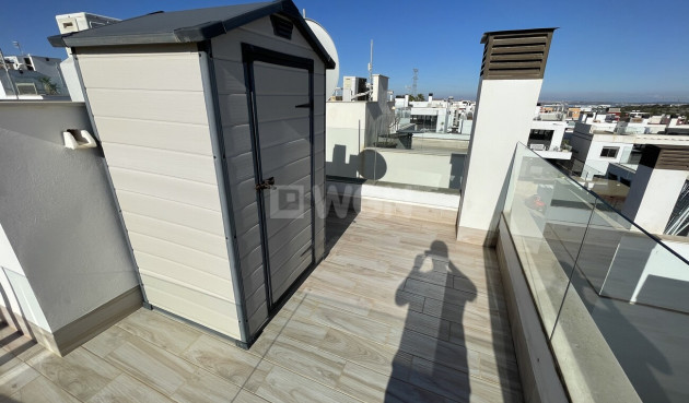 Odsprzedaż - Villa - Villamartin