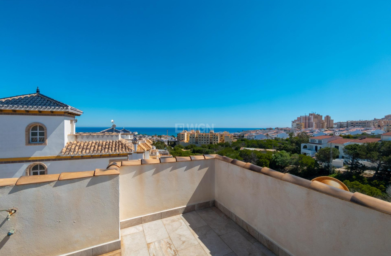 Odsprzedaż - Villa - Torrevieja - La Mata