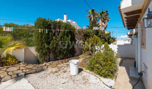 Odsprzedaż - Villa - Torrevieja - La Mata