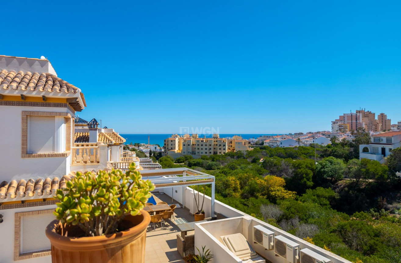 Odsprzedaż - Villa - Torrevieja - La Mata