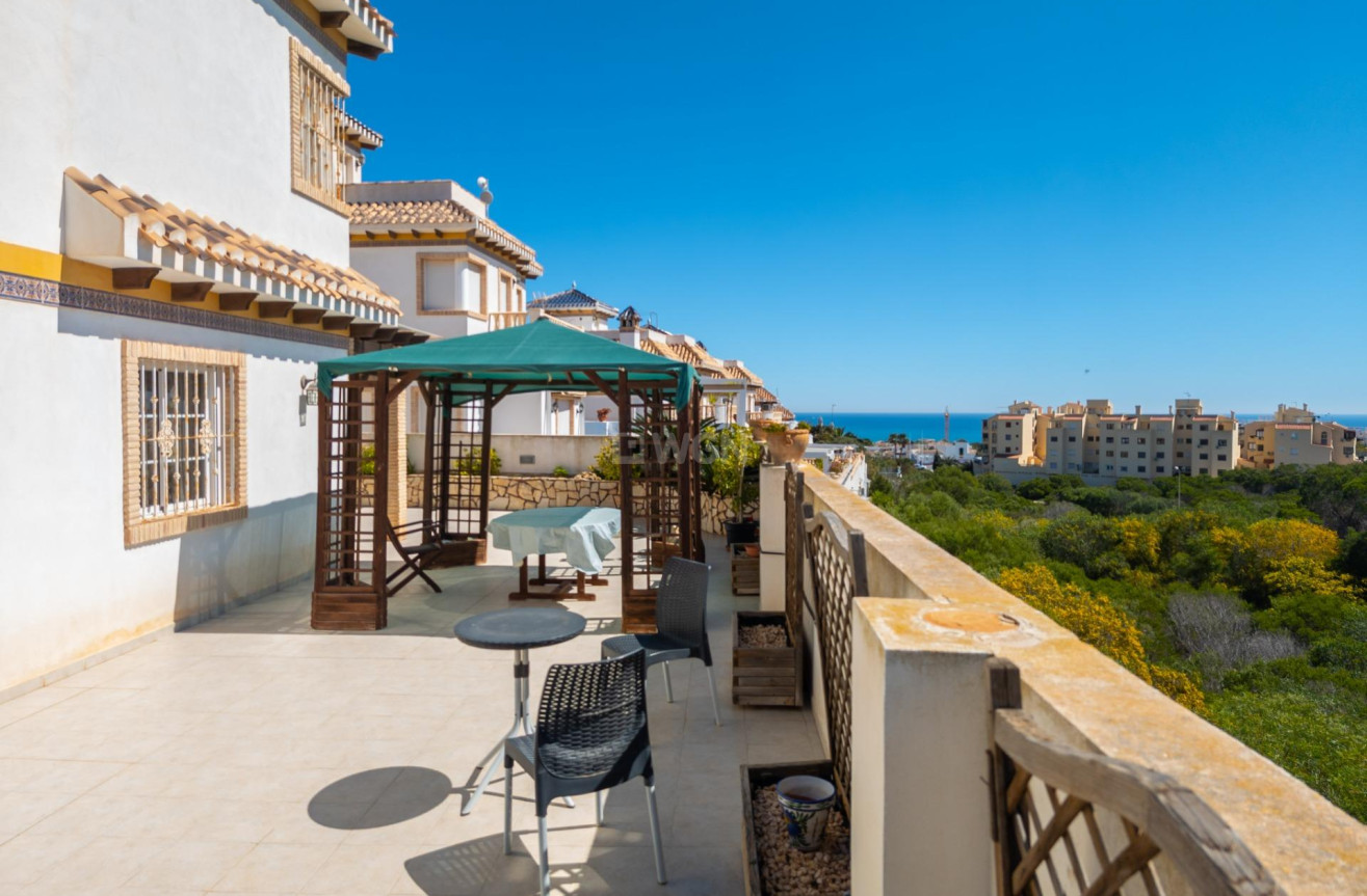 Odsprzedaż - Villa - Torrevieja - La Mata