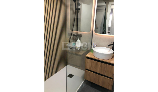 Wiederverkauf - Wohnung - Torrevieja