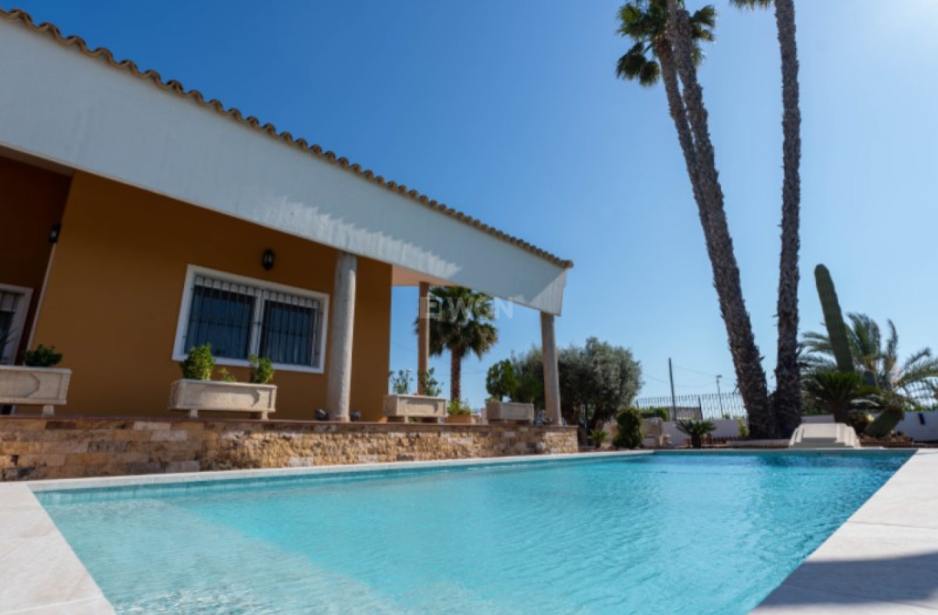 Resale - Villa - Orihuela - Inland