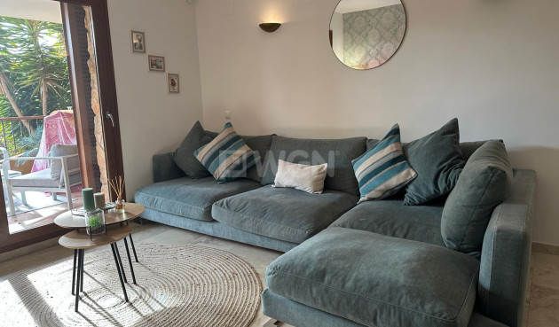 Resale - Apartment / flat - Punta Prima - Costa Blanca