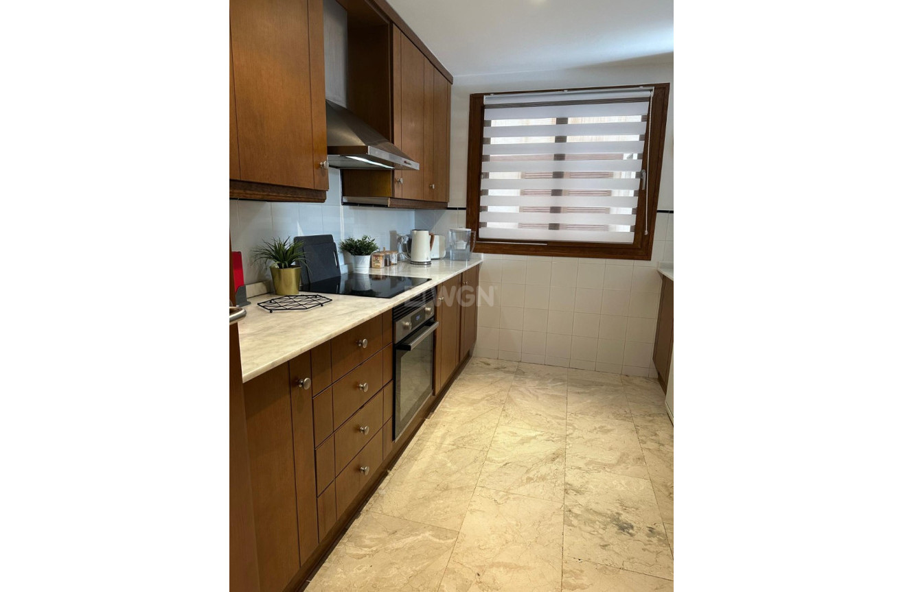 Resale - Apartment / flat - Punta Prima - Costa Blanca