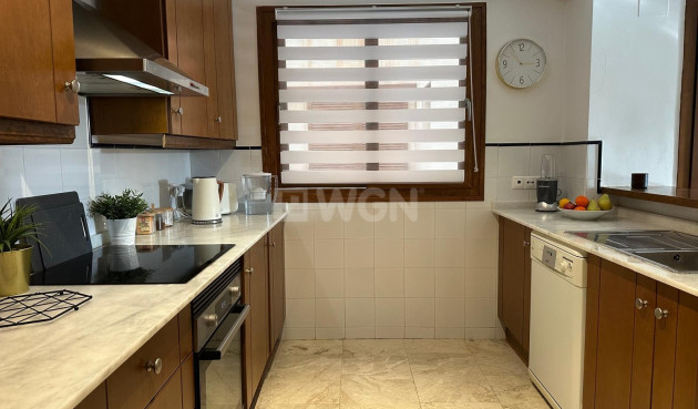 Resale - Apartment / flat - Punta Prima - Costa Blanca