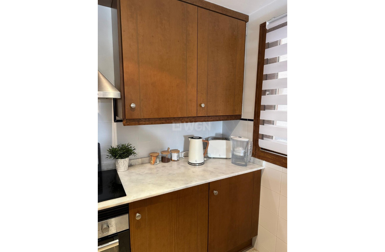 Resale - Apartment / flat - Punta Prima - Costa Blanca