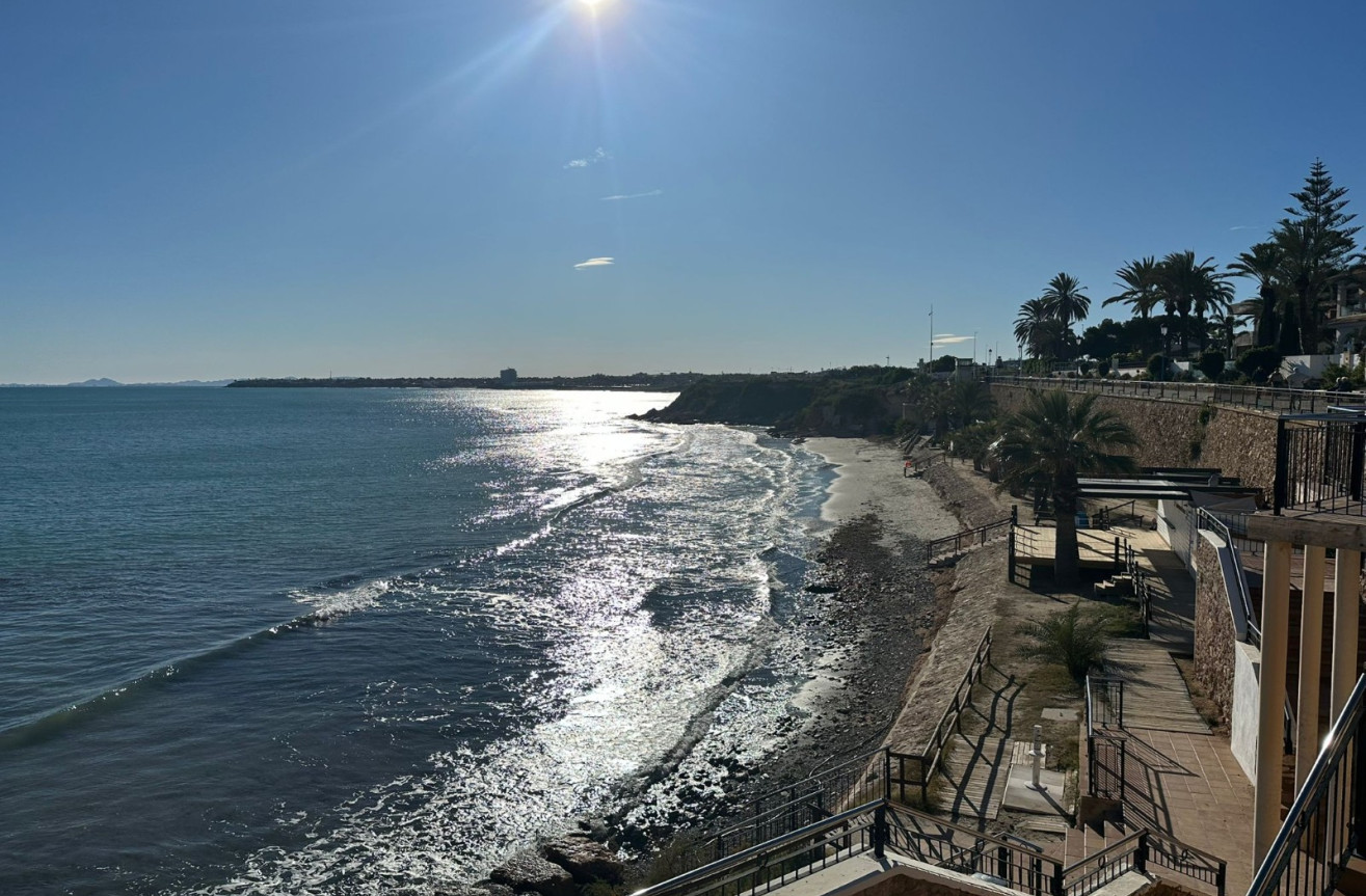 Resale - Apartment / flat - Punta Prima - Costa Blanca