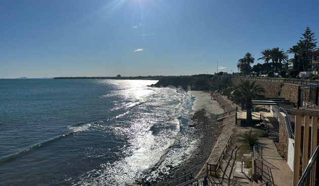Resale - Apartment / flat - Punta Prima - Costa Blanca