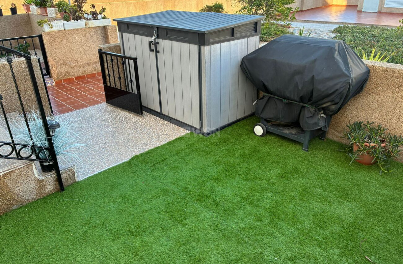 Resale - Apartment / flat - Punta Prima - Costa Blanca