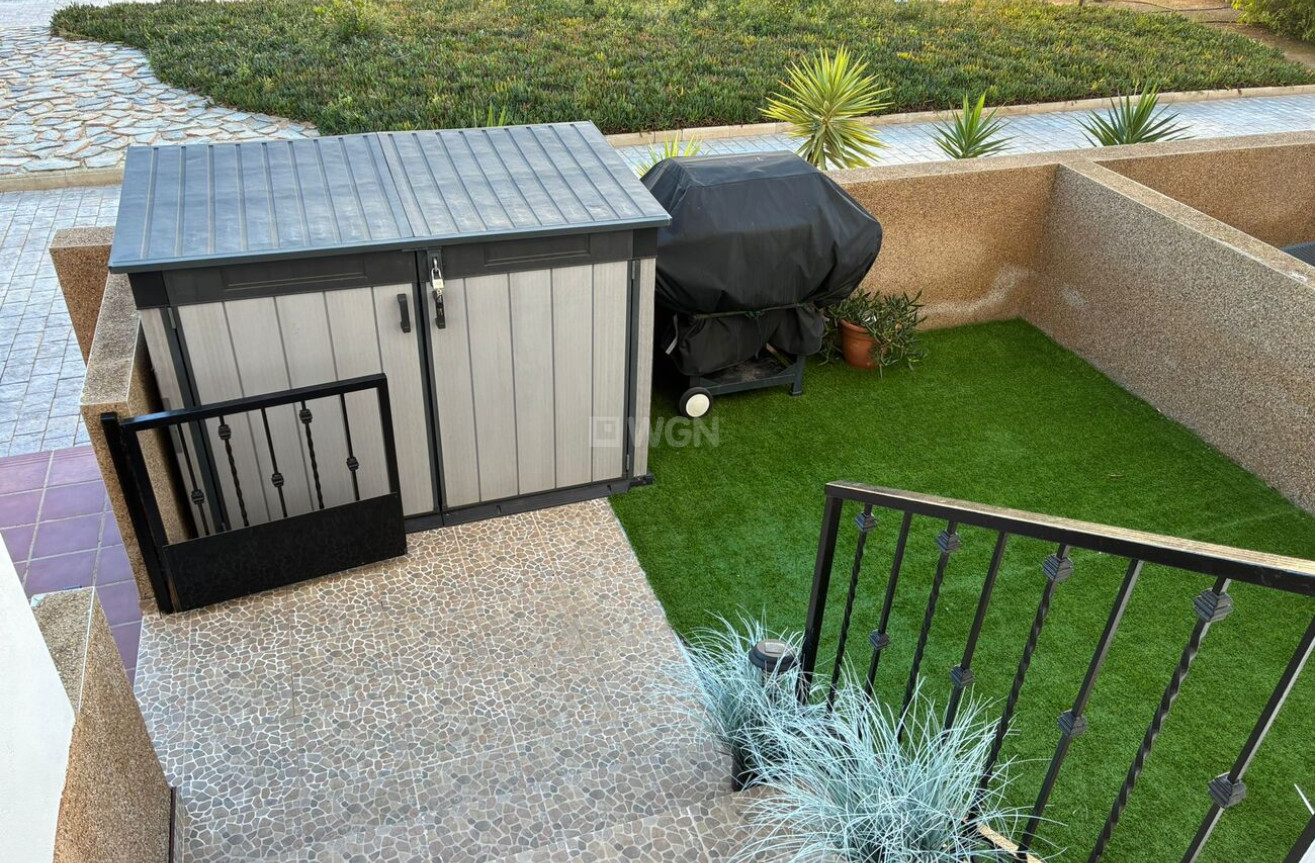 Resale - Apartment / flat - Punta Prima - Costa Blanca