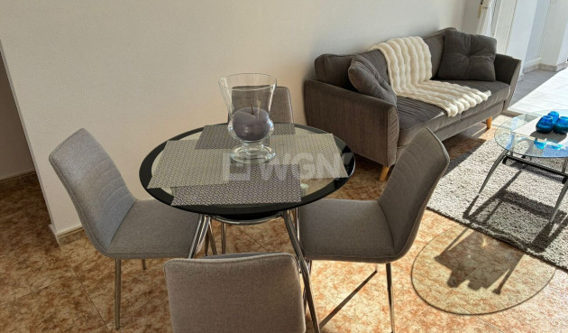 Resale - Apartment / flat - Punta Prima - Costa Blanca