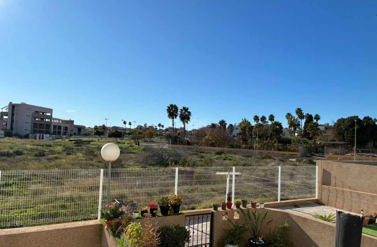 Resale - Apartment / flat - Punta Prima - Costa Blanca