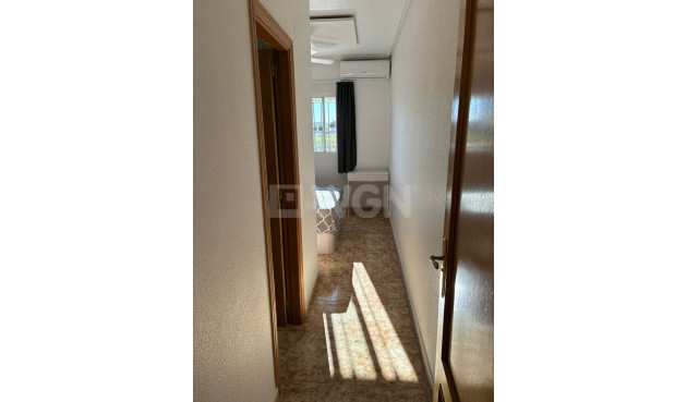 Resale - Apartment / flat - Punta Prima - Costa Blanca