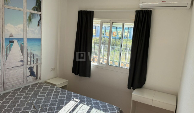 Resale - Apartment / flat - Punta Prima - Costa Blanca