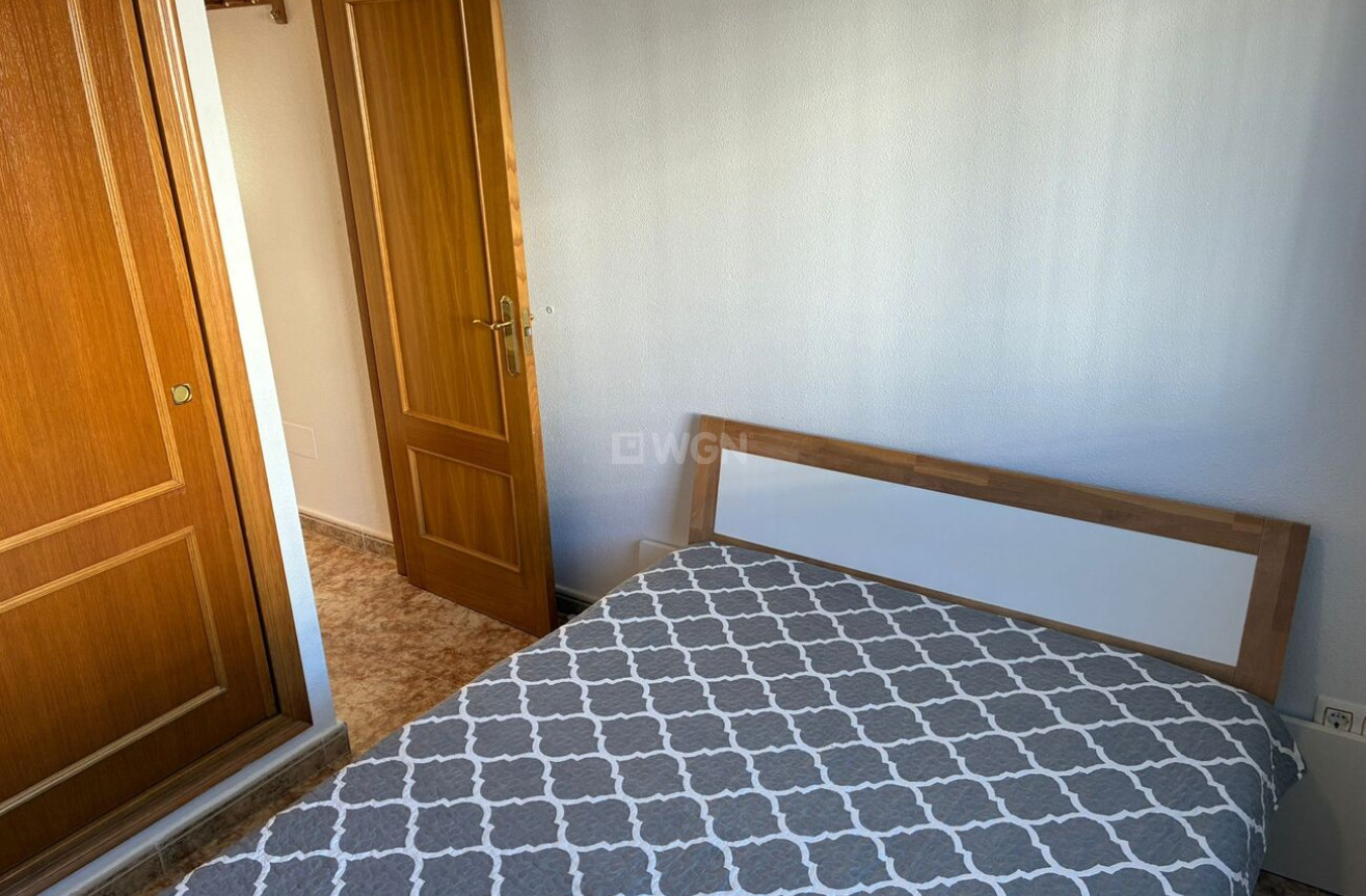 Resale - Apartment / flat - Punta Prima - Costa Blanca