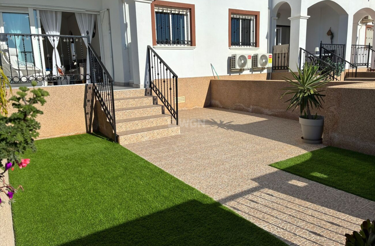 Resale - Apartment / flat - Punta Prima - Costa Blanca