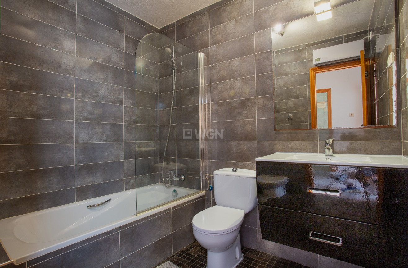 Resale - Villa - Orihuela Costa - Costa Blanca