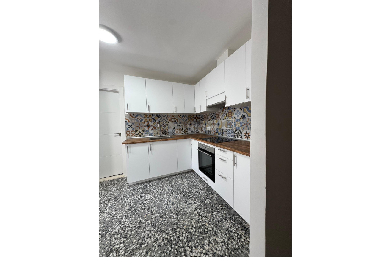 Resale - Apartment / flat - Torrevieja - Costa Blanca