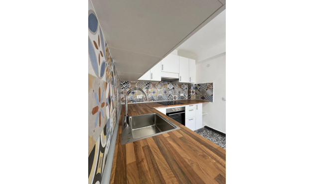 Resale - Apartment / flat - Torrevieja - Costa Blanca