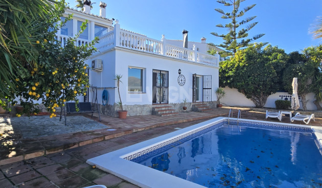 Resale - Villa - Vinuela - Inland