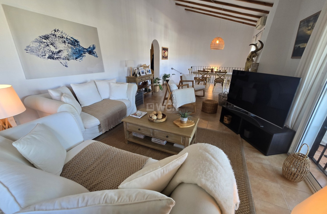 Resale - Villa - Vinuela - Inland