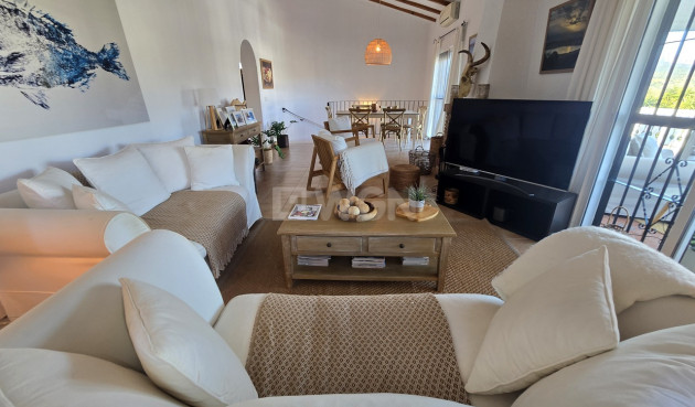 Resale - Villa - Vinuela - Inland