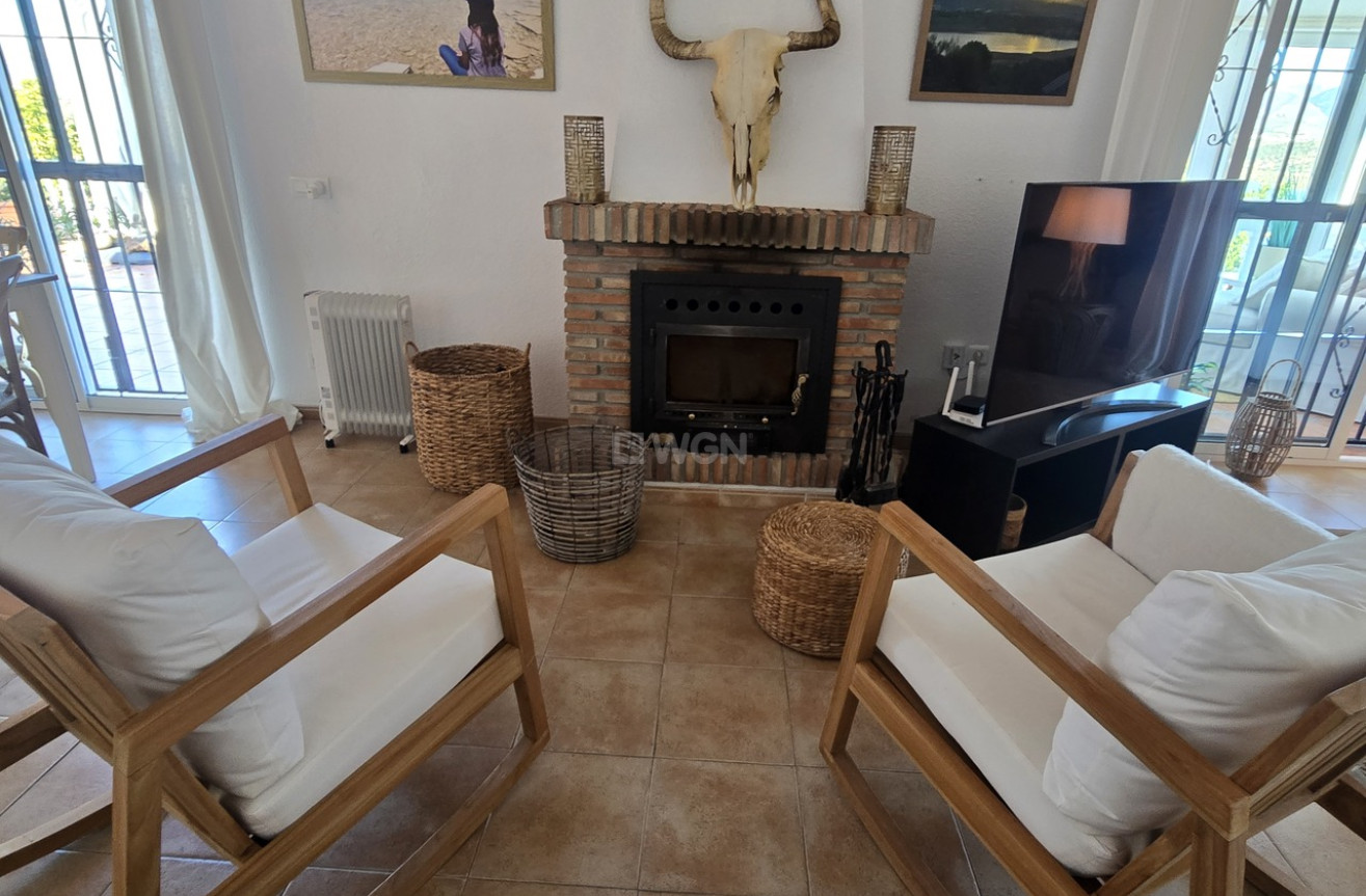 Resale - Villa - Vinuela - Inland