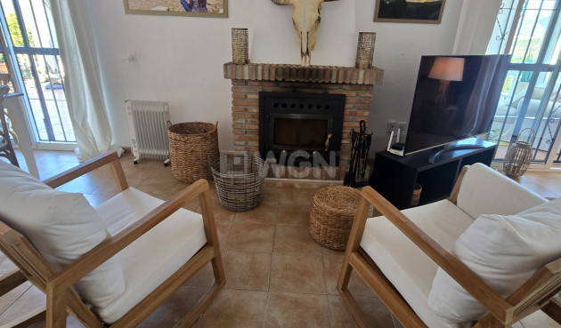 Resale - Villa - Vinuela - Inland