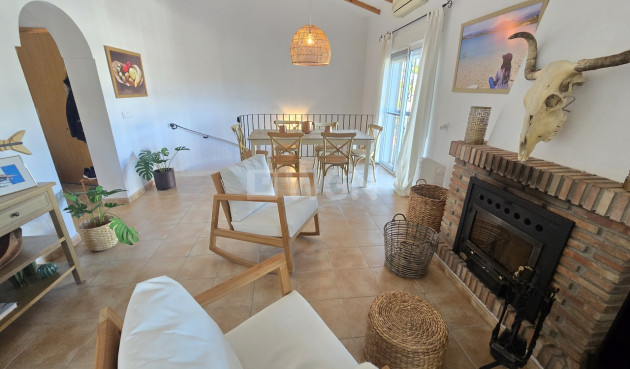 Resale - Villa - Vinuela - Inland