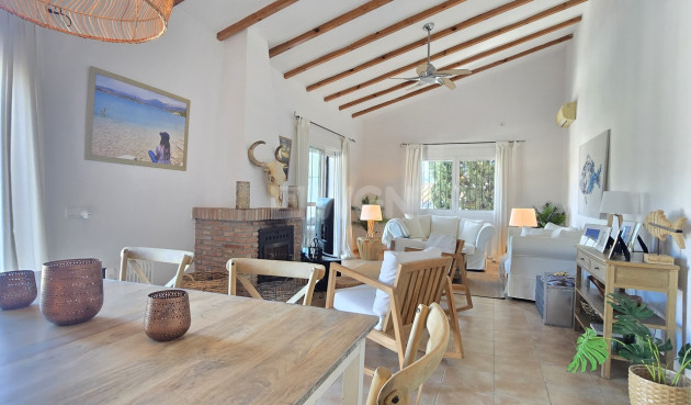 Resale - Villa - Vinuela - Inland