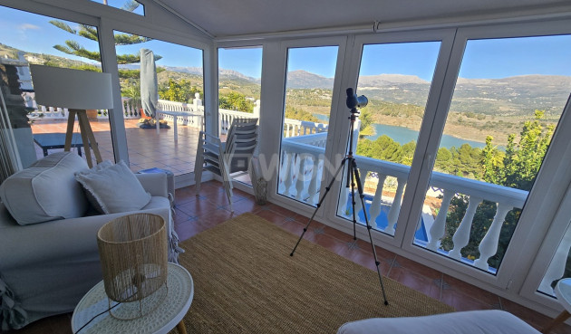 Resale - Villa - Vinuela - Inland