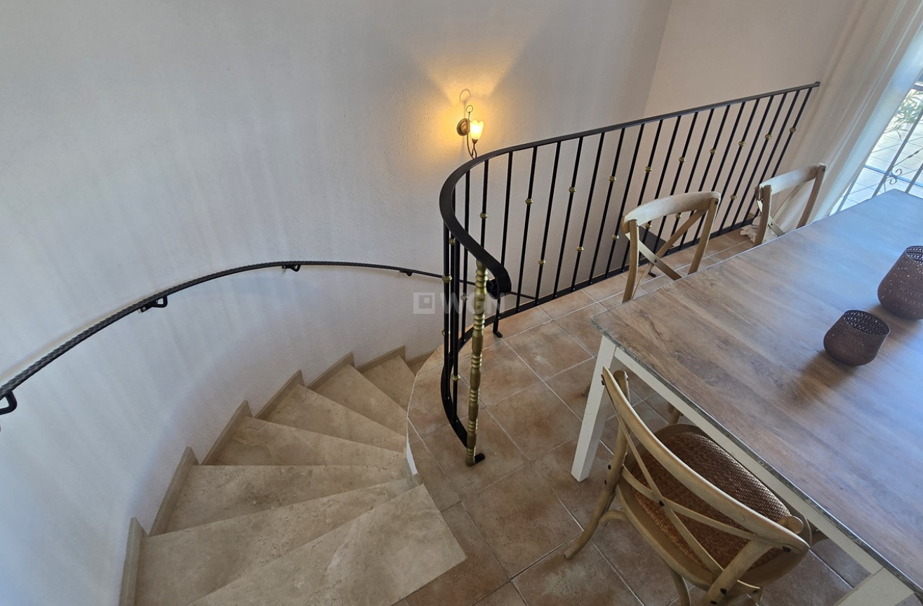 Resale - Villa - Vinuela - Inland