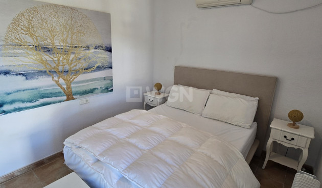 Resale - Villa - Vinuela - Inland