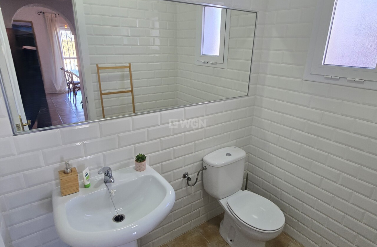 Resale - Villa - Vinuela - Inland