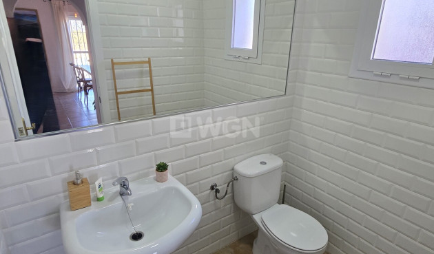 Resale - Villa - Vinuela - Inland