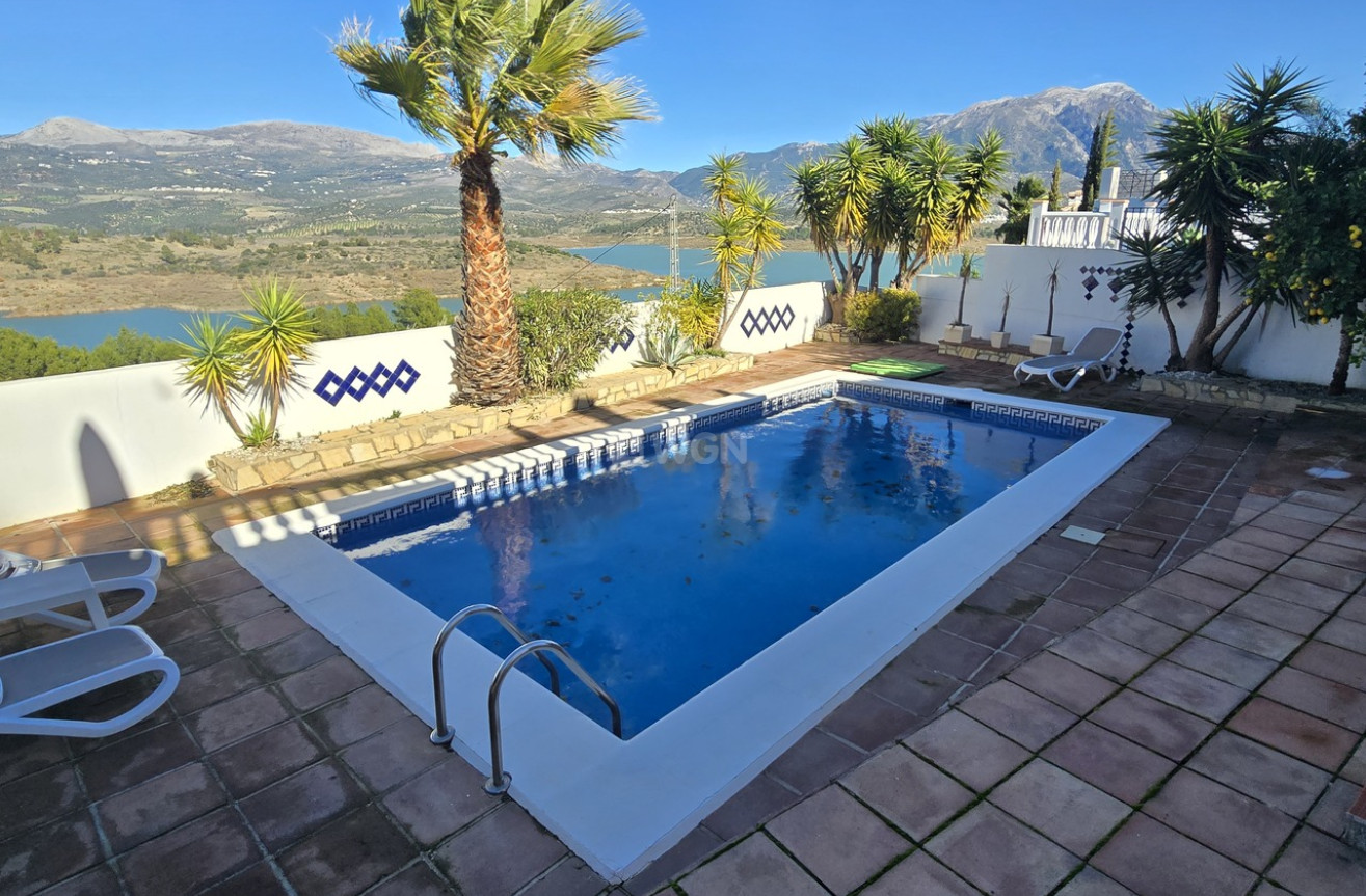 Resale - Villa - Vinuela - Inland