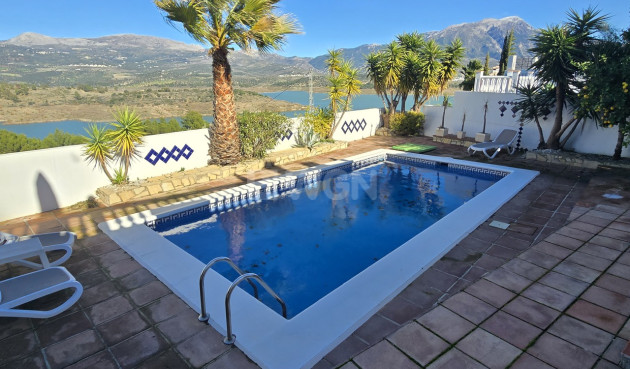 Resale - Villa - Vinuela - Inland